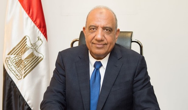 نقل و4 حراس إلى المستشفى لتلقي العلاج.. وزير الكهرباء يتعرض لحادث مروري